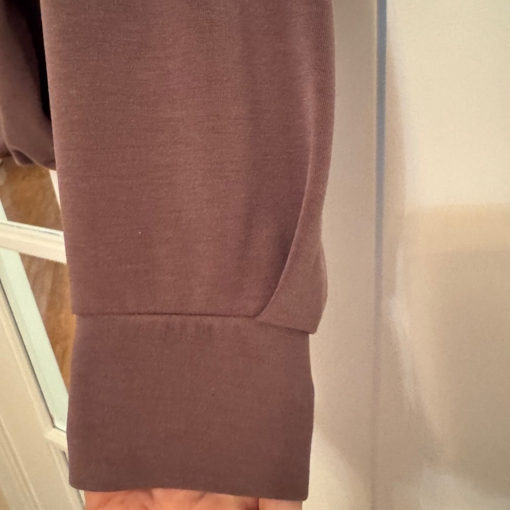 Athleta Seasoft Bubble Hem Hoodie Sweatshirt, Smoky Rose, Size XS - Picture 3 of 5